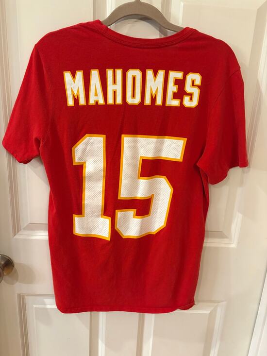 Kansas City Chiefs Other - Patrick Mahomes Nike Kansas City Chiefs #15 Red T-Shirt Size M